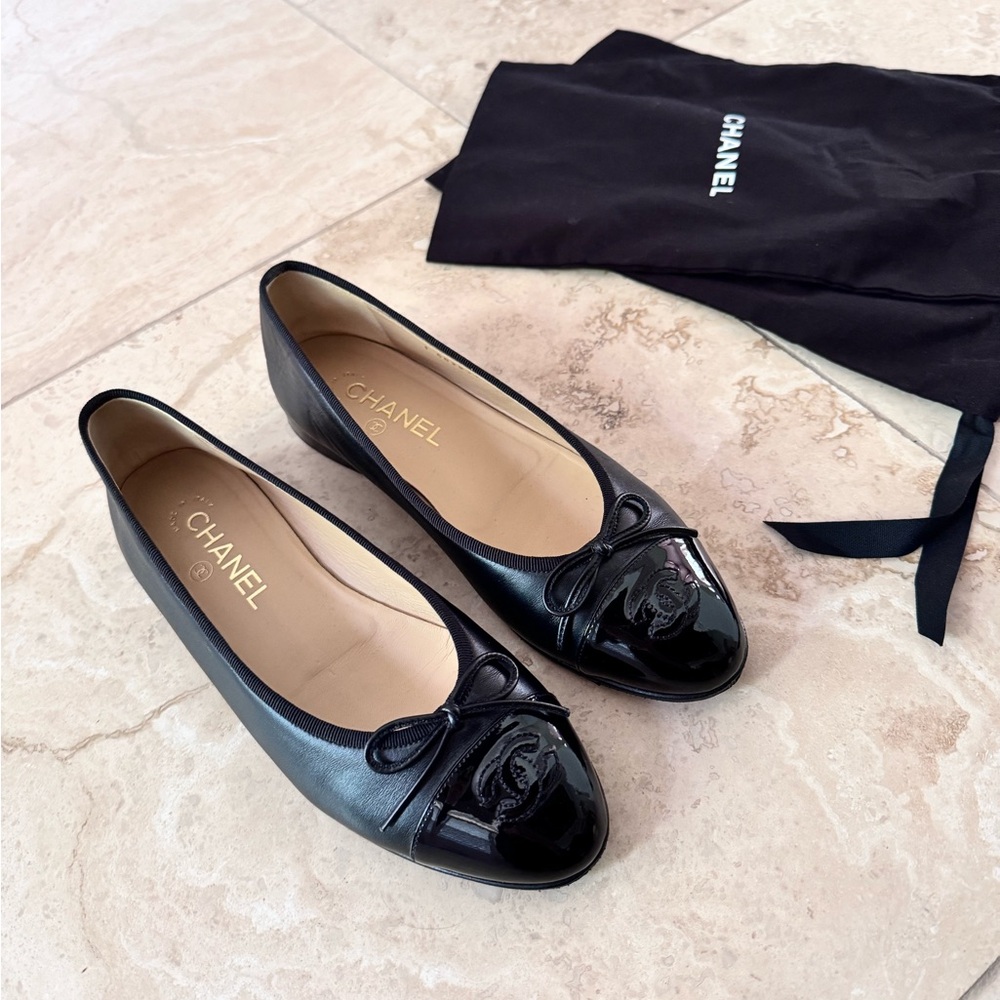 Chanel Women's Black Ballet Flats